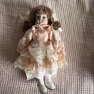 Vintage Alberon Collector's Porcelain Doll Pink Lace Dress Original Box England